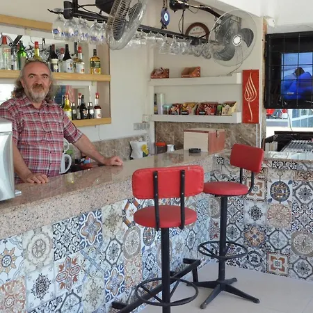 Kemalbutik מלון 2*